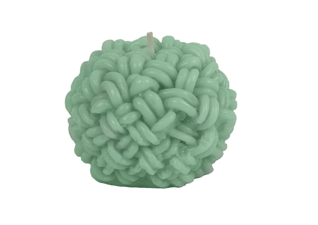 Wollen Yarn Candle – Soothing Aroma & Elegant Design